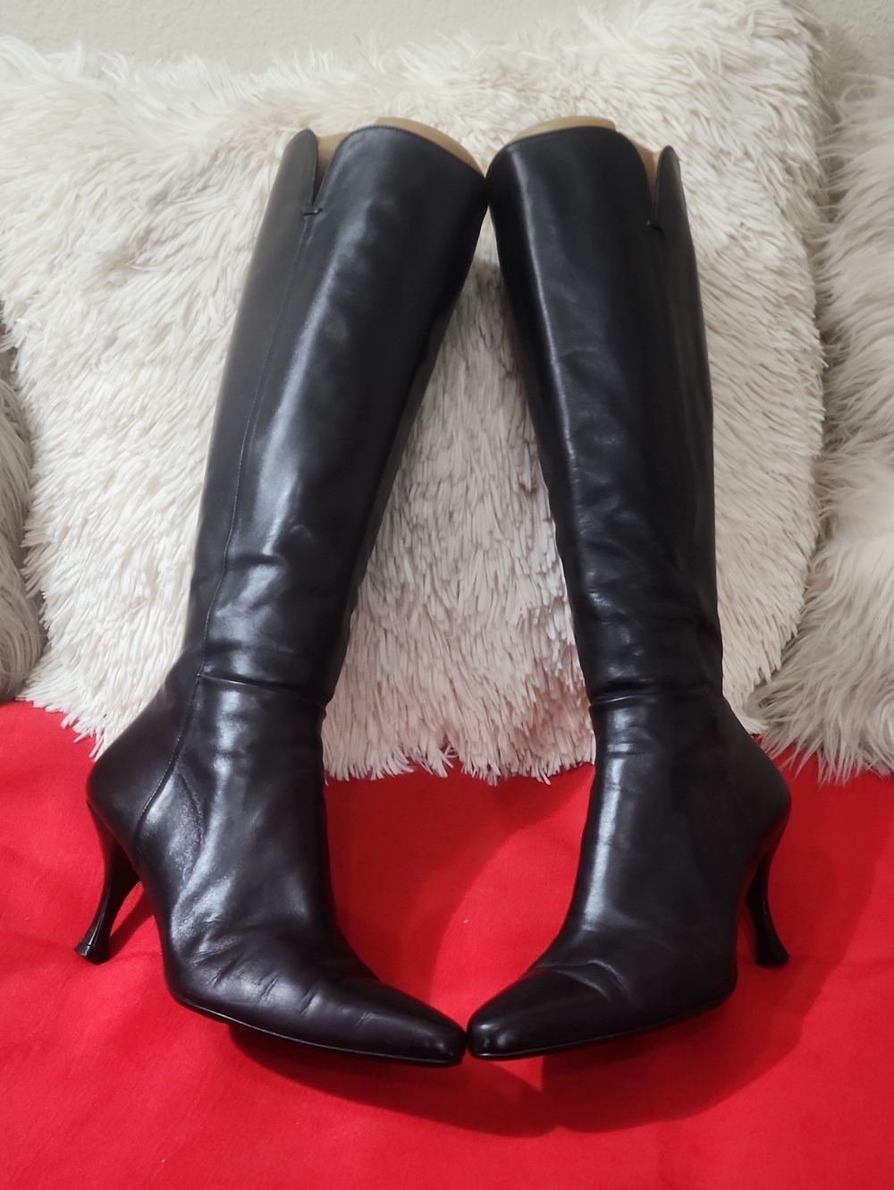 Stuart Weitzman Vantage Black Knee-High Pointed Toe Heeled Boots